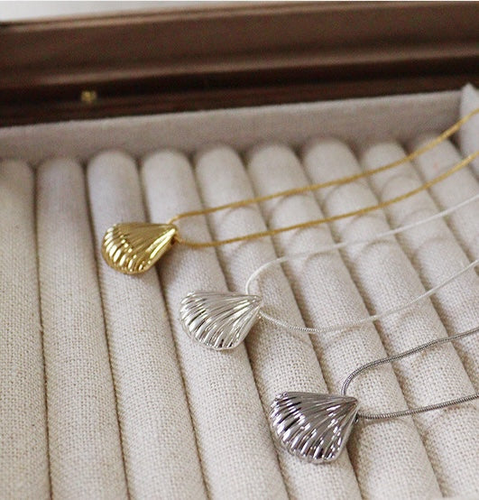 Golden Shell Necklace