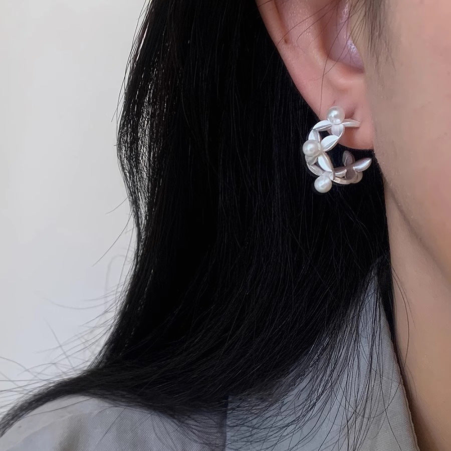 Silver Clover Pearl Stud Earrings