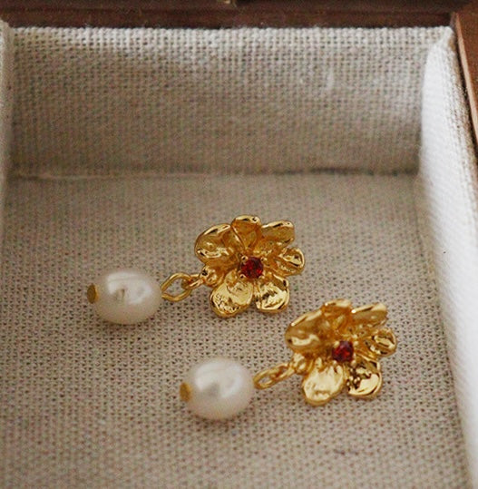 Golden Bloom Pearl Earrings