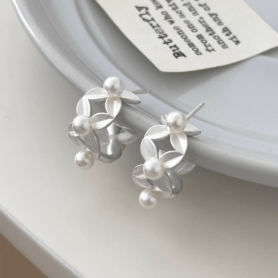 Silver Clover Pearl Stud Earrings